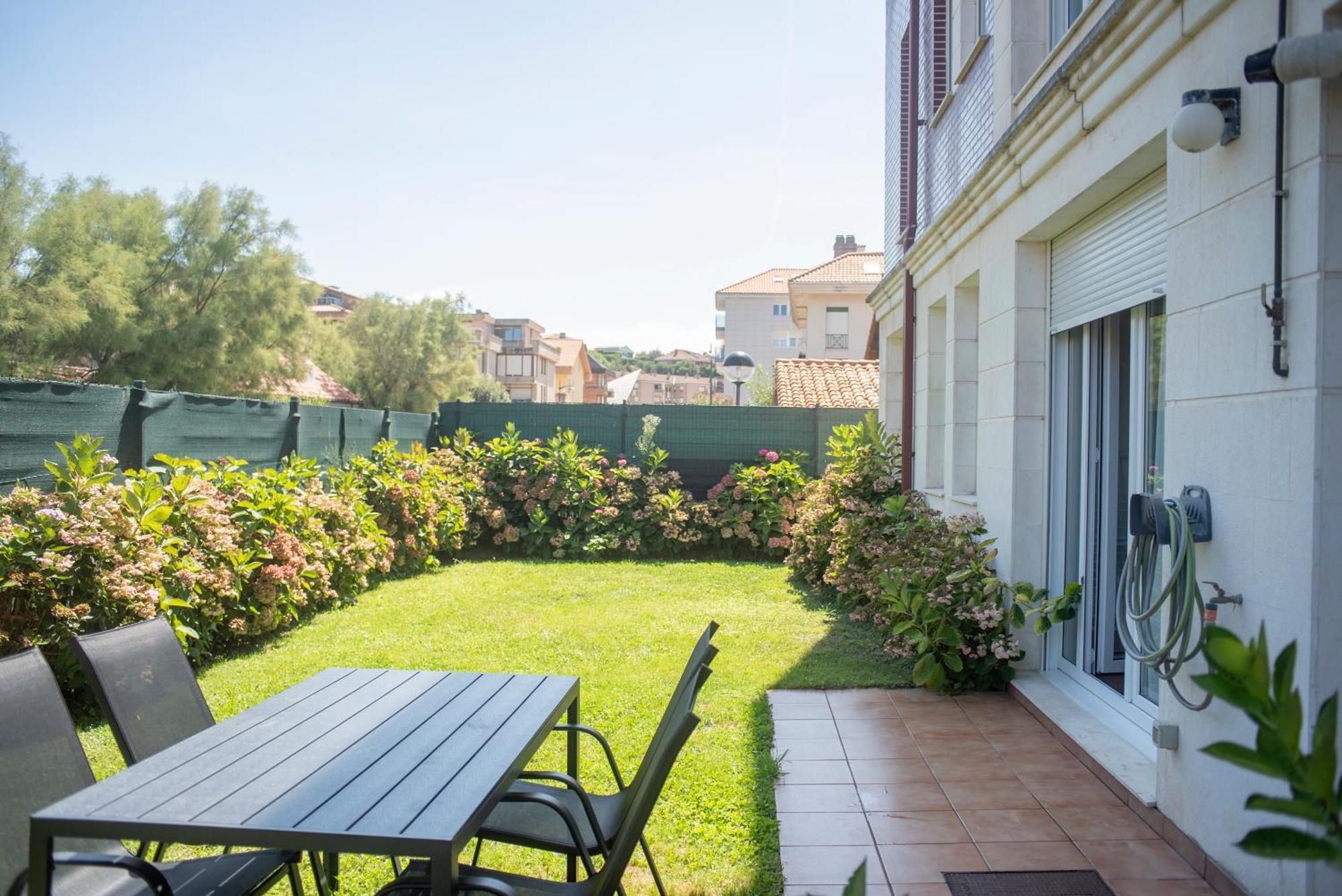 Apartamentos Somo Exteriör bild
